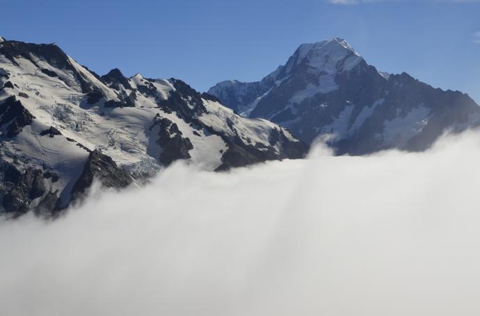 Mount Cook ponad chmurami