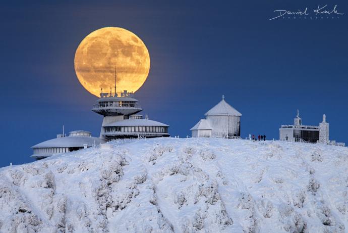 Pełnia Księżyca Śnieżka