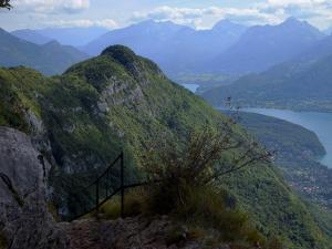 W drodze na Mont Baron